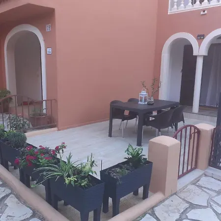 Apartment En Cala Manzanera *